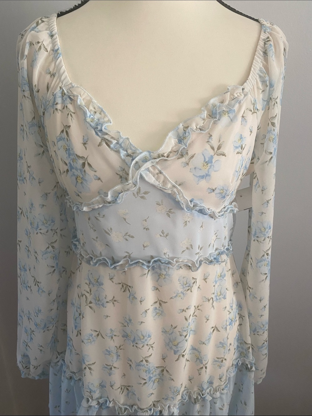 Ulta flirt NWT dresses small, medium, XL sizes - Picture 2 of 8